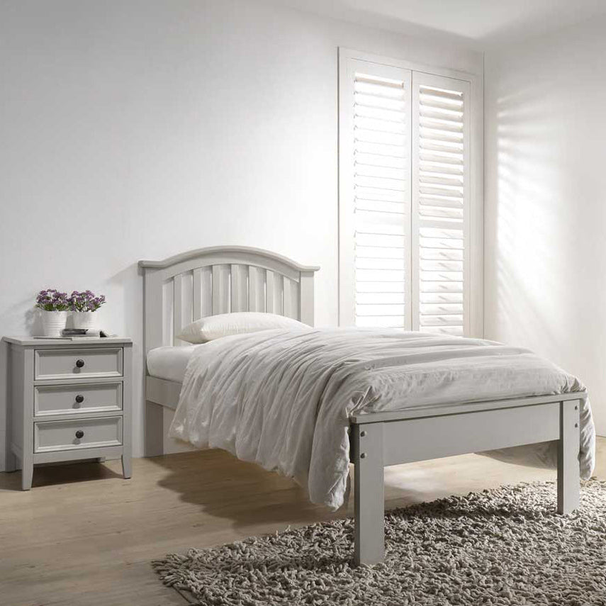 Mila curved bed